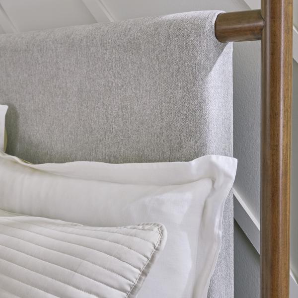 Lyncott queen krevet