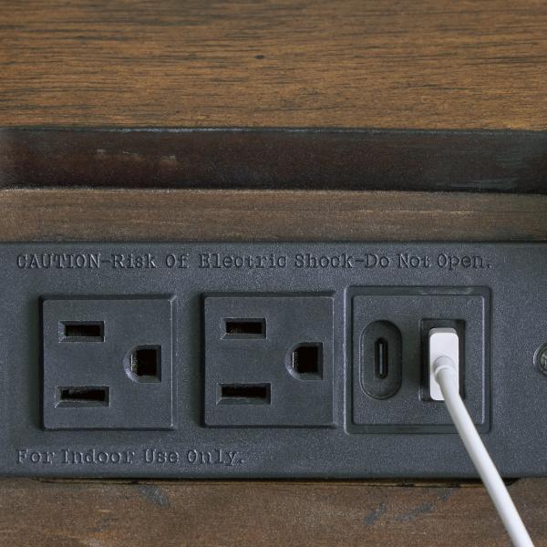 Lyncott noćni stolić