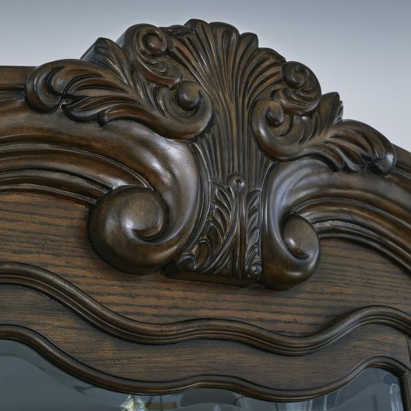 Maylee trpezarijski kabinet