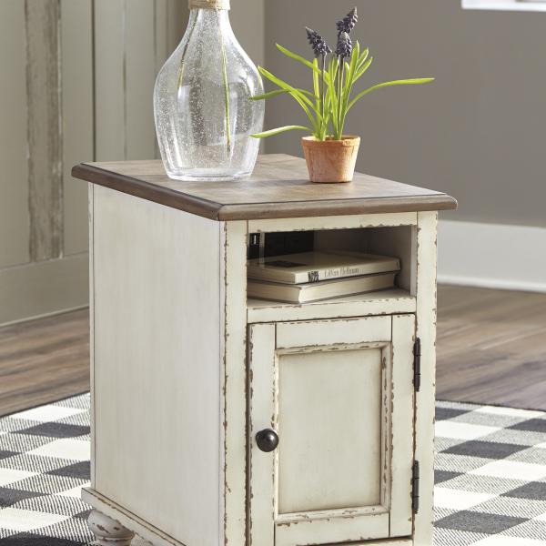 Realyn bočni stolić