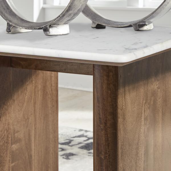 Isanti pomoćni stolić